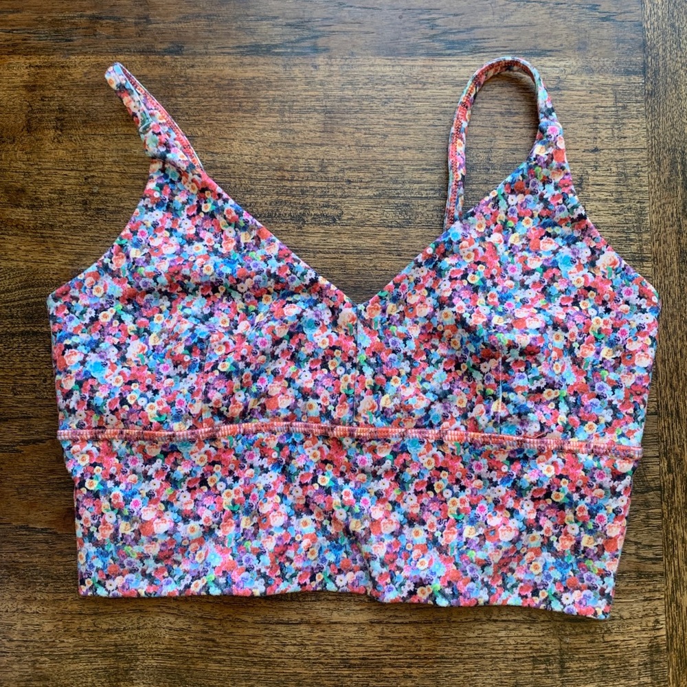 Lululemon sports bra